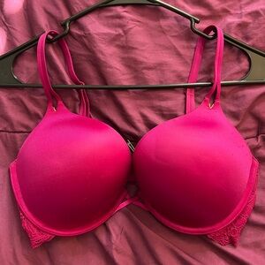 Victoria's Secret Bombshell Plunge Bra Pink Magenta / Berry 34D